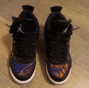 Jordan 4s retro rush violet